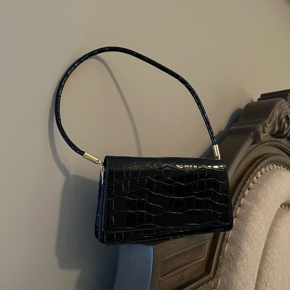 🔥$11 TODAY ONLY‼️ Pretty Black Purse 🖤